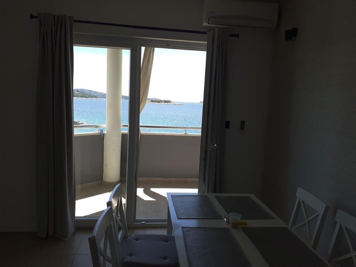 Apartments Sunset Zecevo ロゴズニッツァ エクステリア 写真