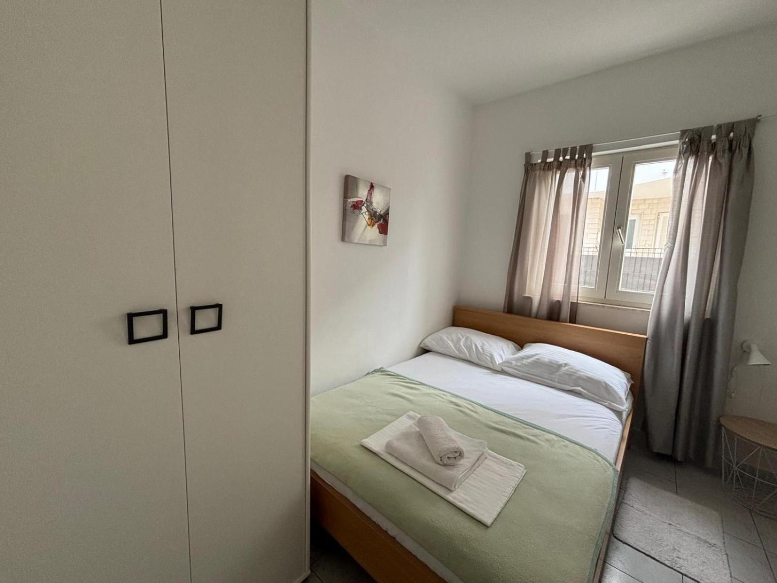 Apartments Sunset Zecevo ロゴズニッツァ エクステリア 写真